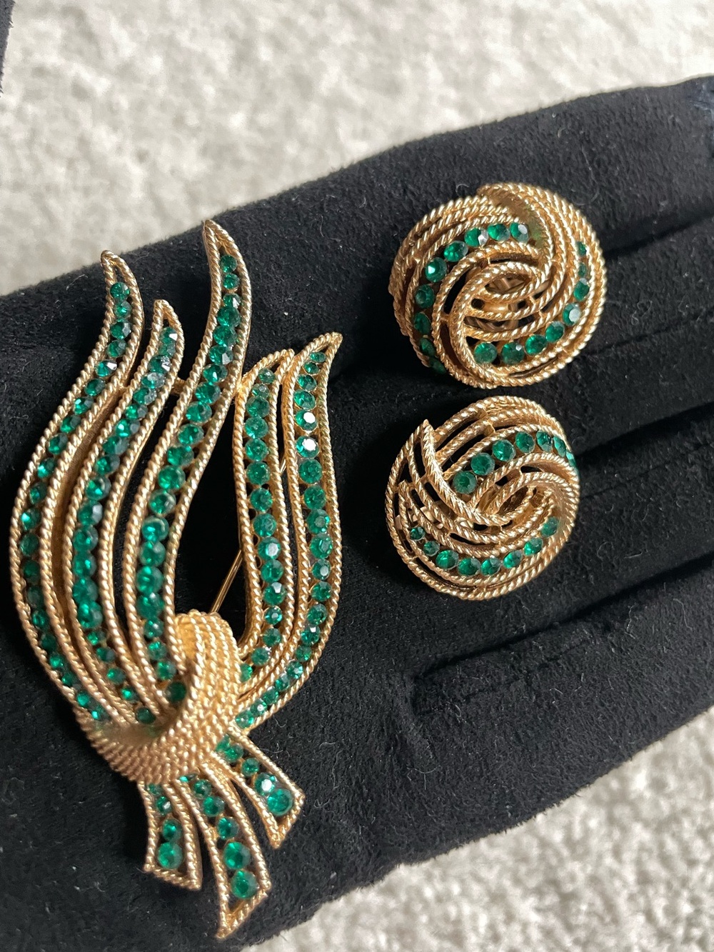 Trifari Gold-Tone Brooch and Clip Earrings with Emerald Green Stones